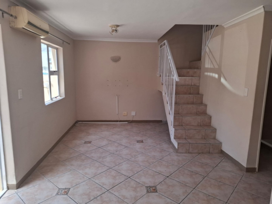 3 Bedroom Property for Sale in Gordons Bay Central Western Cape